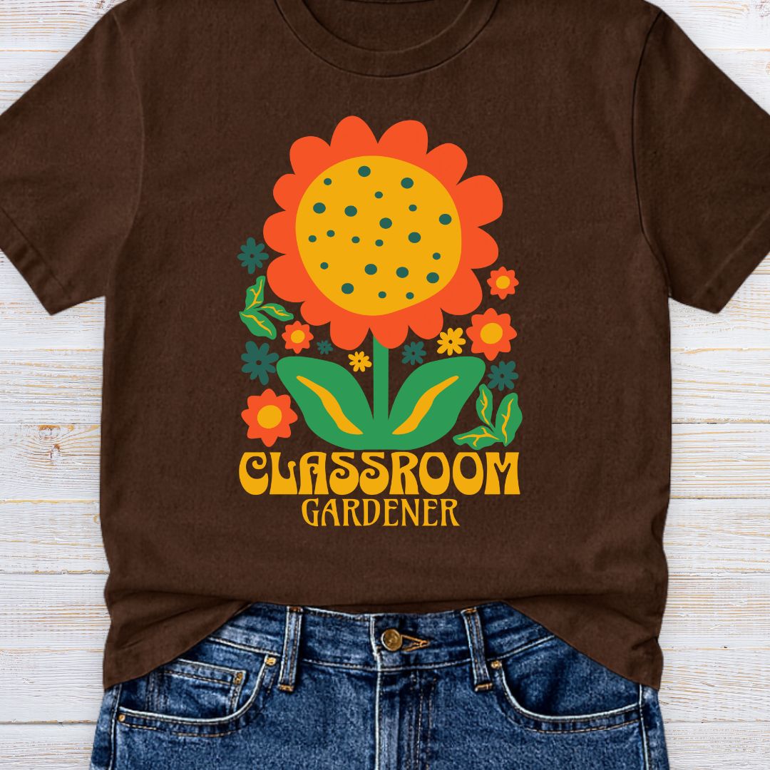 Classroom Gardener Teacher T-Shirt - teachngear